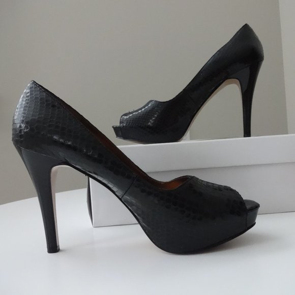 Nine West Bonfire Platform Heel/Pump - Picture 2 of 7